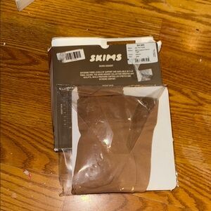 SKIMS Tan Hosiery
